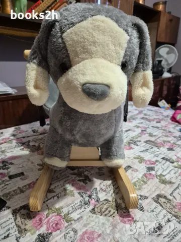 Дървена люлка куче