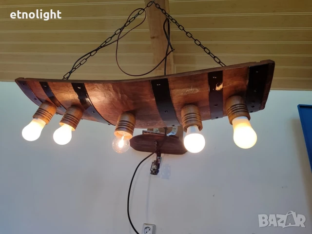 Полилеи от автентични дъбови бъчви с ръчно изработени дървени чашки , снимка 4 - Полилеи - 50873046