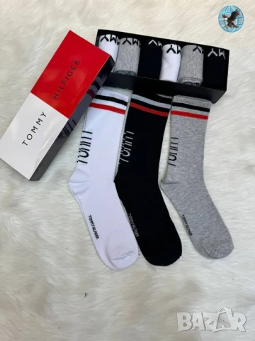 чорапи в кутия nike louis vuitton hermes Victoria's secret , снимка 2 - Дамски чорапи - 50746645