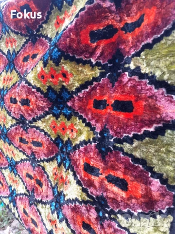 Стар плюшен ковьор покривка за стена, снимка 3 - Антикварни и старинни предмети - 53280520