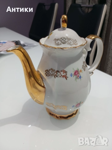 Стар порцеланов чайник маркиран, снимка 15 - Други - 52513951
