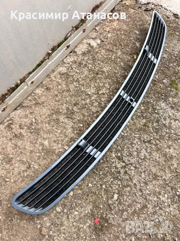 2118800005. Решетка преден капак пръскалки за Мерцедес Е-класа W211, снимка 2 - Части - 52540619