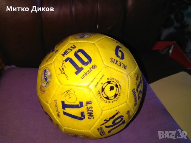 Топка подписана принт Барселона сезон 2013-14, снимка 5 - Футбол - 31904595