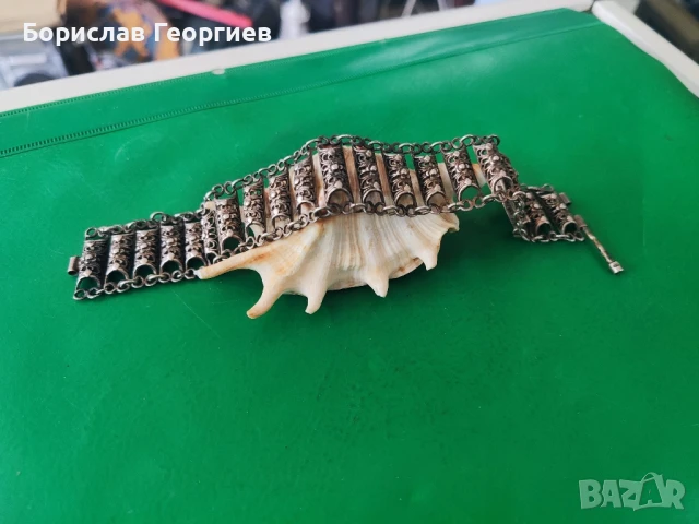 Стара сребърна гривна