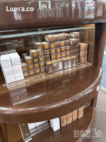 Порьчки от официалния Rhode и Sephora
Великобритания, оригинална козметика, грим, skincare, гланцове, снимка 4 - Декоративна козметика - 56139866