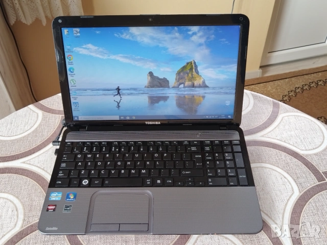 Лаптоп Toshiba Satellite L850-150, снимка 4 - Лаптопи за дома - 53924352