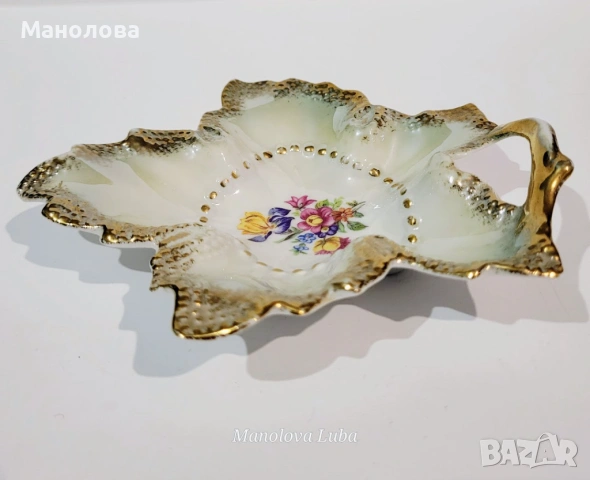 Баварска чинийка за дреболии (trinket dish)  във формата на листо, снимка 3 - Други ценни предмети - 54249032