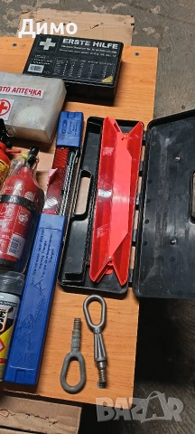 аптечка пожарогасител триъгълник кука резервна гума