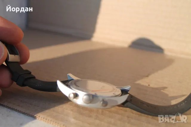 Швейцарски мъжки часовник ''Girard Perregaux F1-047 Ferrari 4955'', снимка 10 - Мъжки - 49304836