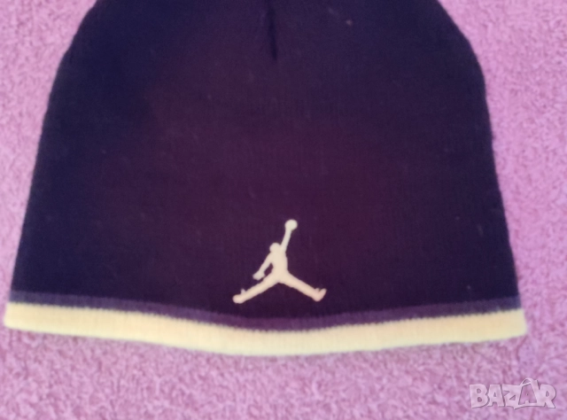 Зимна шапка Jordan , снимка 2 - Шапки - 52848258