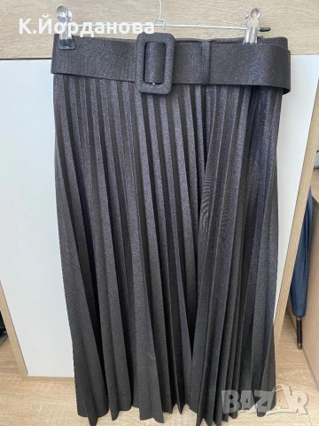 Дамска пола 