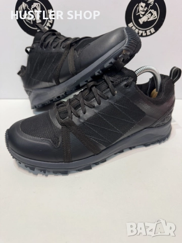 Маратонки THE NORTH FACE WATERPROOF. Номер 39
