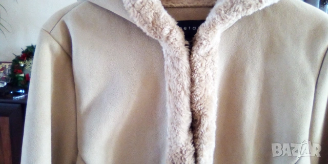 Пухкаво палто с качулка М размер