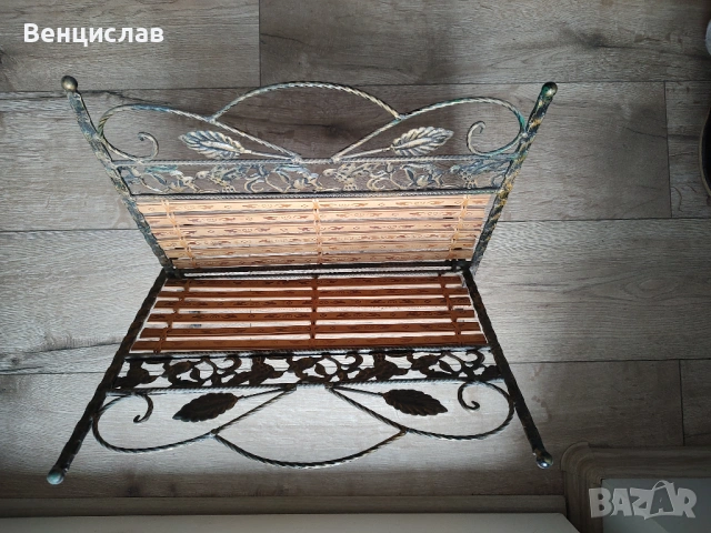 Сгъваема стойка за вестници и списания, снимка 4 - Други стоки за дома - 54050988