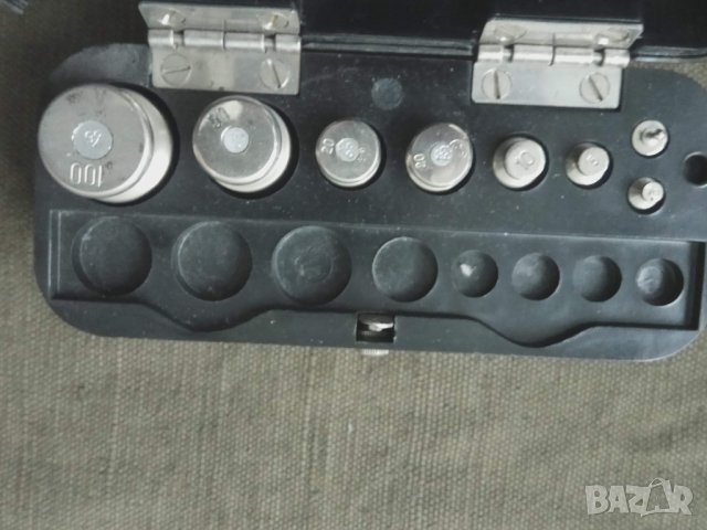 Продавам Кутийка с теглилки , грамове   к