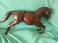 Фигура на кон от дърво, снимка 1