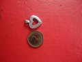 Сребърен медальон висулка с камъни сърце 925 , снимка 1 - Колиета, медальони, синджири - 44620797