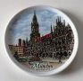 Мюнхен Мариенплац Порцелан чиния сувенир, снимка 1 - Колекции - 34974702