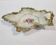 Баварска чинийка за дреболии (trinket dish)  във формата на листо, снимка 3