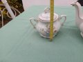 Порцелан чайник и захарница, снимка 15