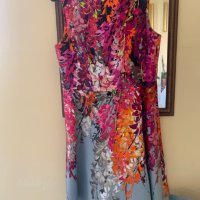 Продавам прекрасна рокля марка Karen Millen, снимка 9 - Рокли - 40842899