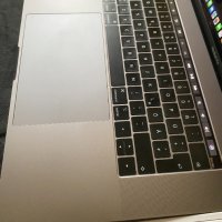 15" 6-core i7 MacBook Pro А1990 Touch/Mid-2018/-i7/16GB RAM/256GB SSD, снимка 3 - Лаптопи за работа - 39907850