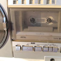 Радио касетофон ''Sharp GF 575 Z'', снимка 9 - Радиокасетофони, транзистори - 44435978