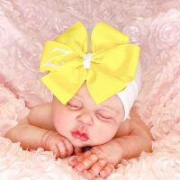 Бебешка шапчица с очарователна панделка, снимка 7 - Бебешки шапки - 38932866