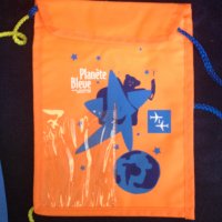 Чантички торбички портмонета за деца Planete Bleue оранжеви и сини 23 х 17 см. торбичка, снимка 2 - Други - 38799188