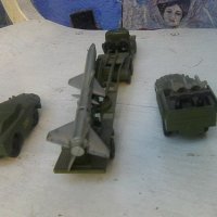 Три умалени метални копия на съветски бойни машини, снимка 3 - Колекции - 42921591