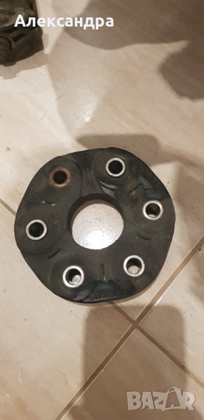 Гумено каре кардан Mercedes c220 w202 cdi, снимка 1