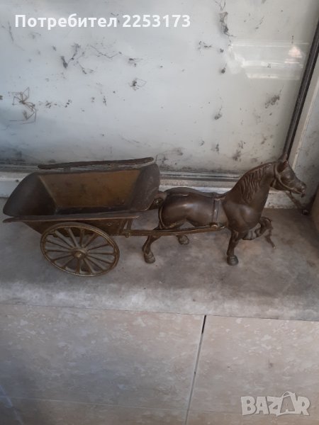 Стар месингов впряг кон и каруца.Красиво изпълнение, снимка 1