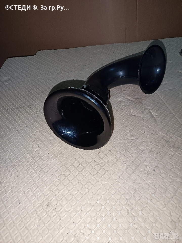 басрефлектор (bass reflex port) от JBL , снимка 1