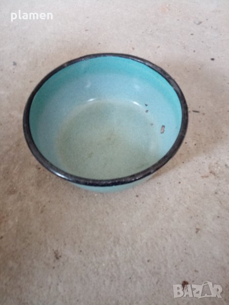 Стара емайлирана купичка, снимка 1