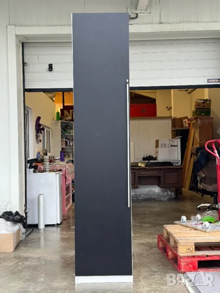 Единичен шкаф без лавиците добро състояние , снимка 1