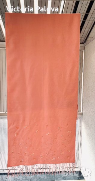 Нежен красив шал SARAH 70% коприна,30% памук, снимка 1