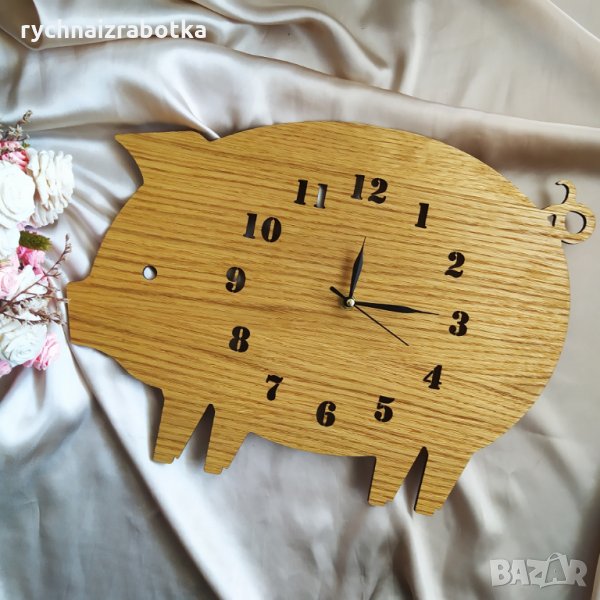 Часовник Прасенце - Стоящ, снимка 1