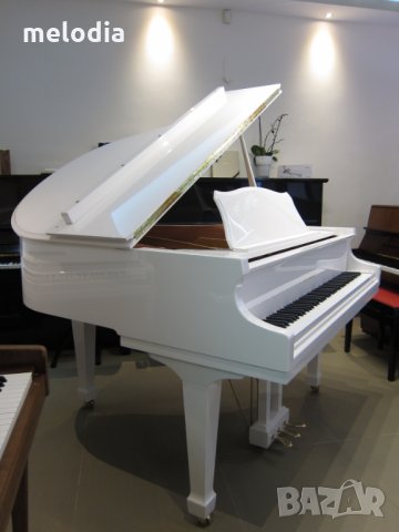 Нов бял роял SAMICK продава пиано магазин Мелодия, снимка 7 - Пиана - 12161339
