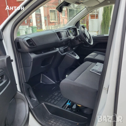 Opel Vivaro Long EV , снимка 8 - Автомобили и джипове - 54010409