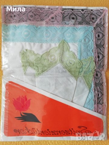 Комплект дамски носни кърпички с дантела, снимка 4 - Подаръци за жени - 38674705