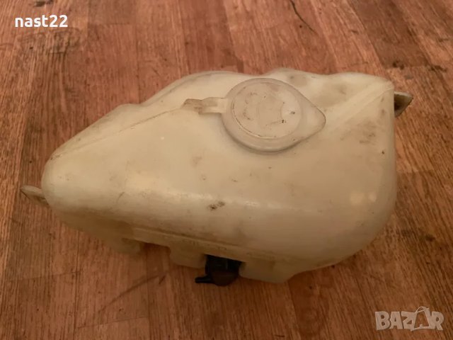 Казанче с моторче (стъкломиещо) за Сузуки Витара-къса база