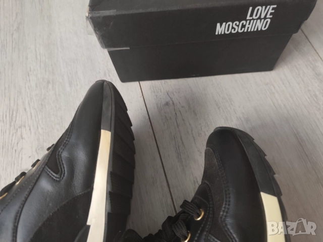 Love moschino дамски обувки , снимка 2 - Дамски ежедневни обувки - 51703077