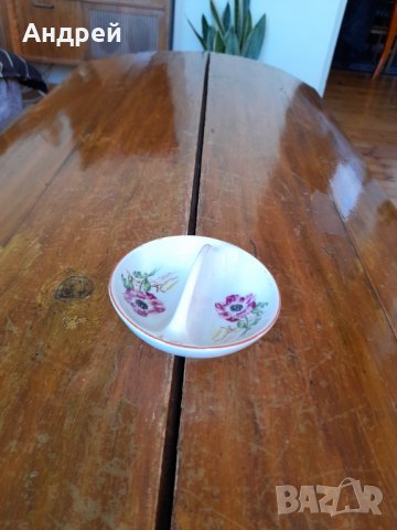 Стара порцеланова солница #17