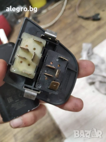 Копче ел.стъкла за Алфа Ромео 146 , 153049000, снимка 3 - Части - 51017985