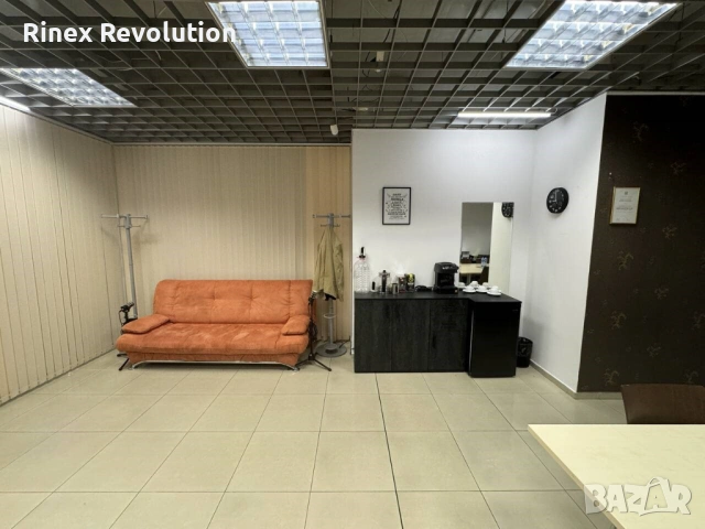 Офис помещение под наем в Центъра