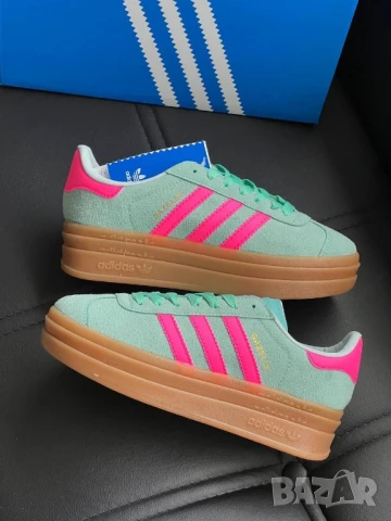 дамски маратонки Adidas , снимка 2 - Маратонки - 50599614