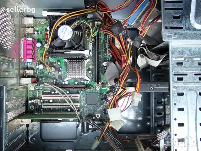 Компютър с Windows XP, Intel Pen 4 - 1,6 GHz 768 MB RAM