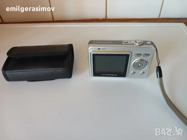Цифрови фотоапарати и немски светломер .