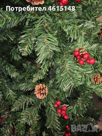 Изкуствена елха Luxury Diamond с червен глог и шишарки, снимка 4 - Други - 51962860