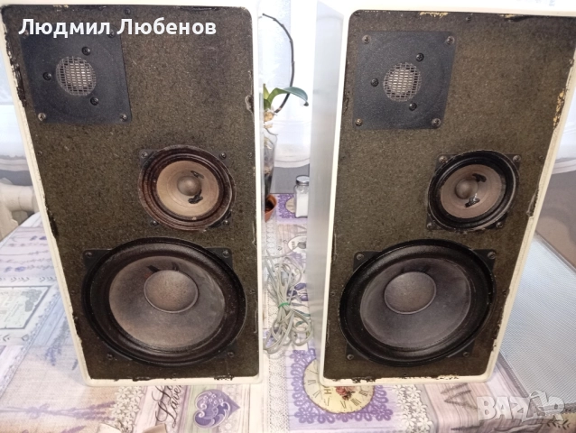 Ретро тонколони Universum 